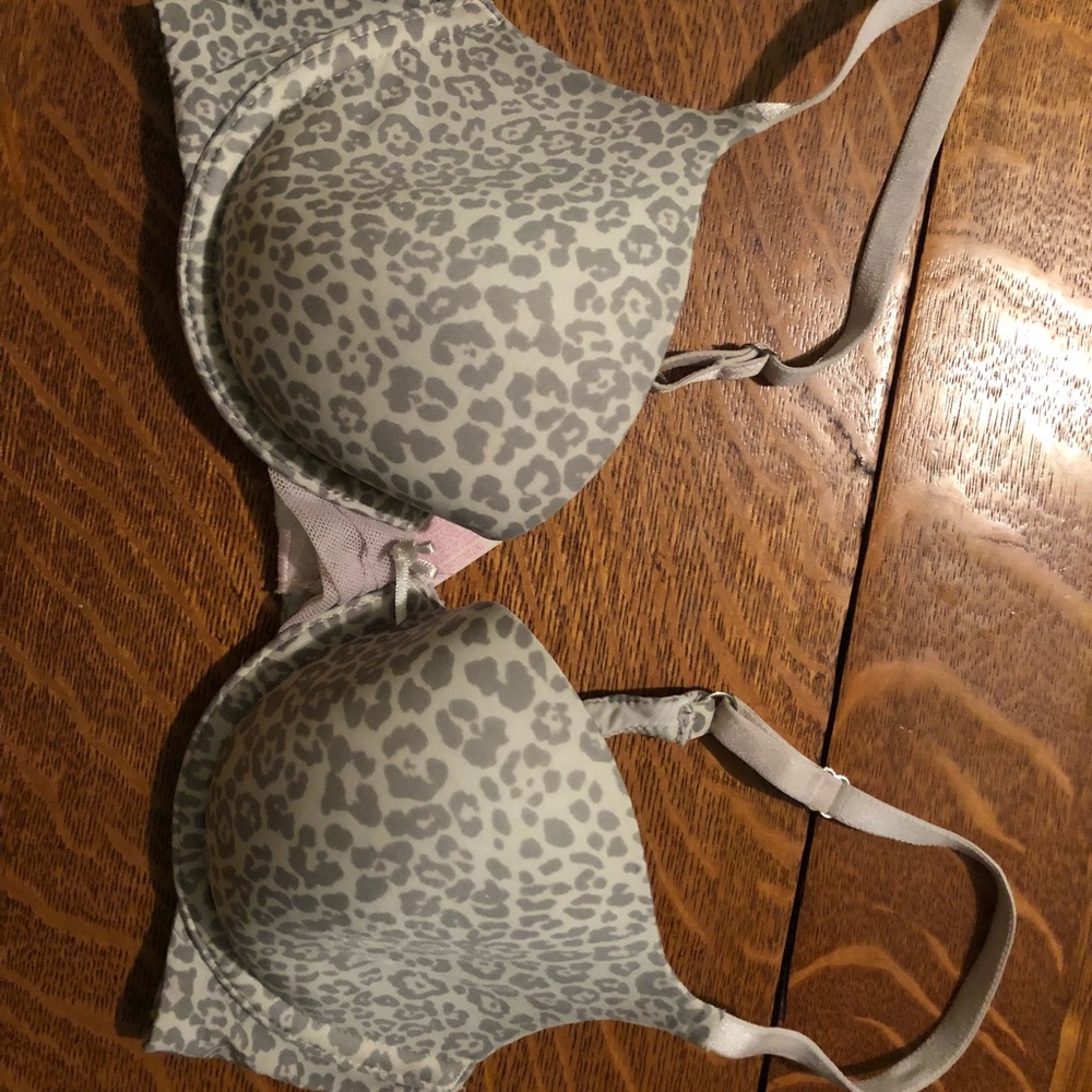 VS Demi bra